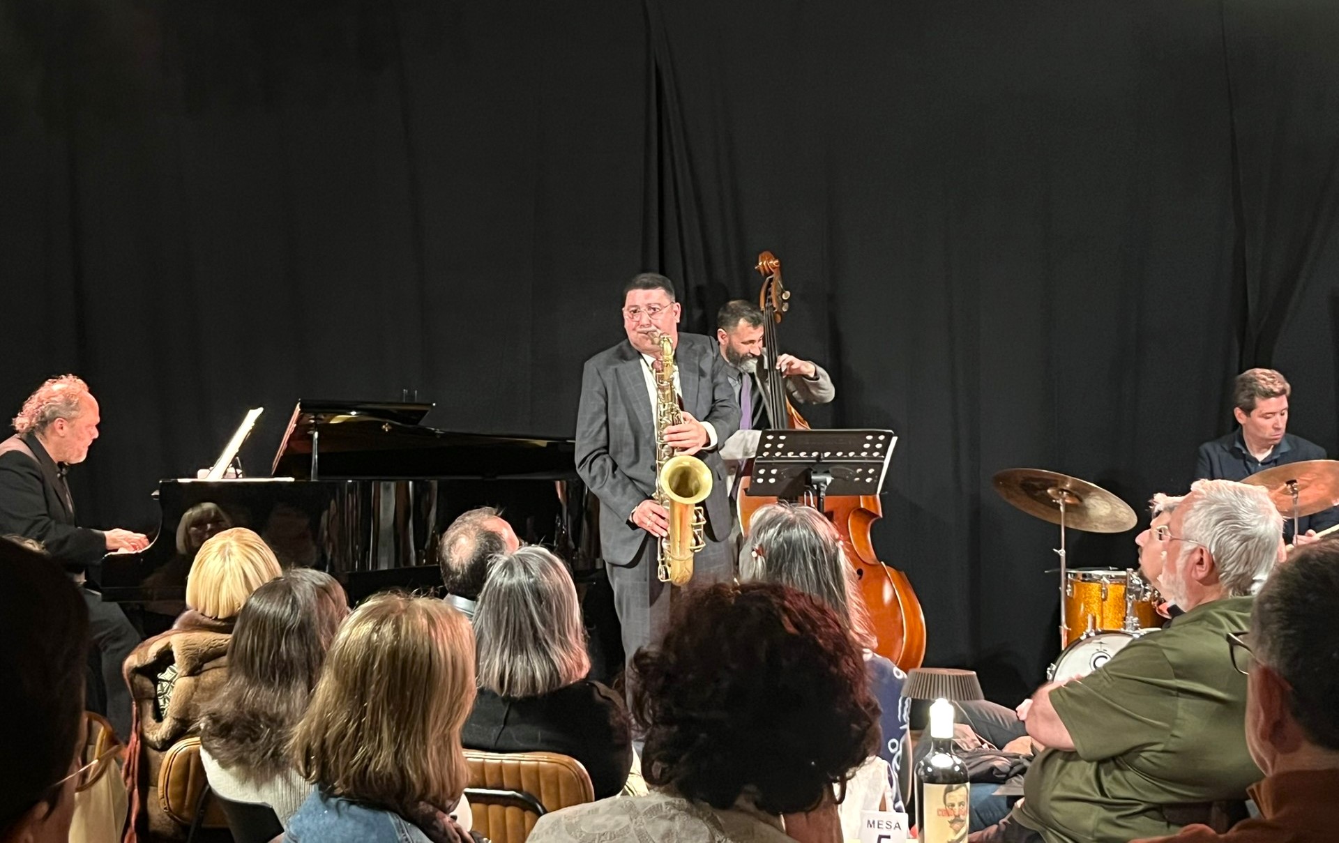 Enric Peidro despliega su buen hacer en el Casino de Águilas