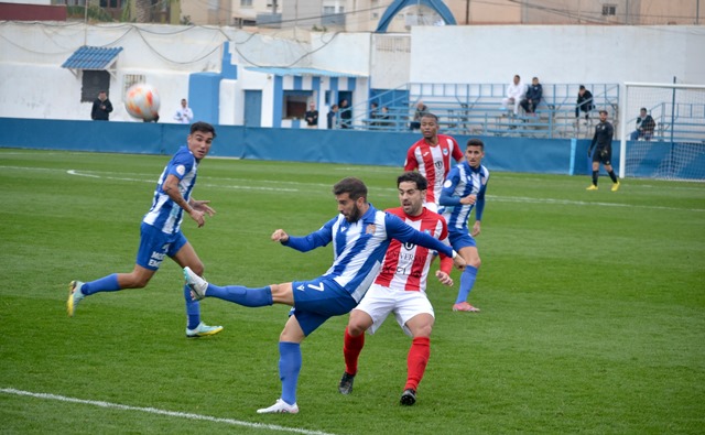 El Águilas encadena su décima victoria consecutiva y queda a las puertas de un ascenso que podría conseguir el domingo