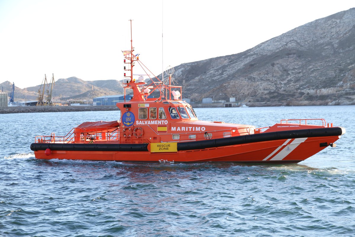 Varios fallecidos al hundirse una patera cerca de la costa de Águilas