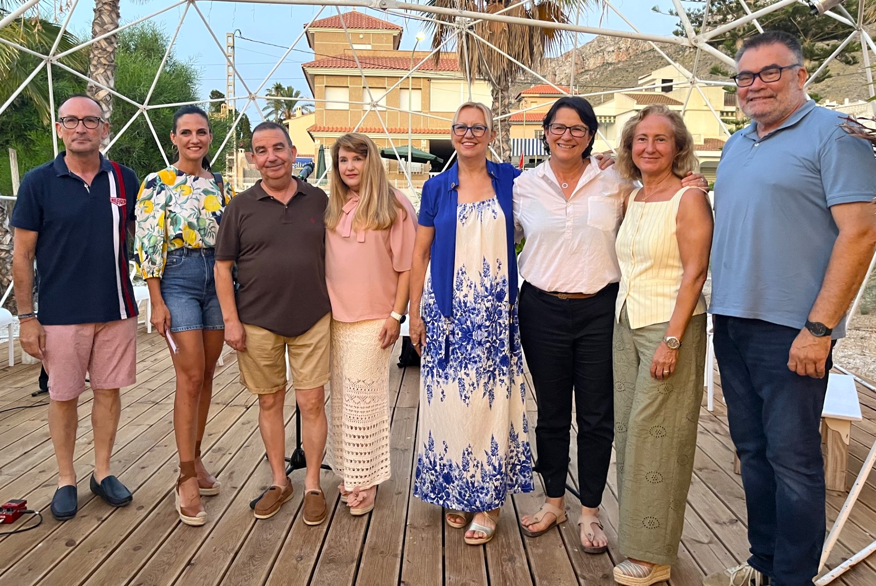 Pantalán acoge el III Encuentro Poético Musical Playa de Calabardina