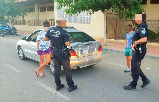 Policía Local de Águilas intercepta un vehículo conducido por un menor de 12 años y un copiloto de 15 