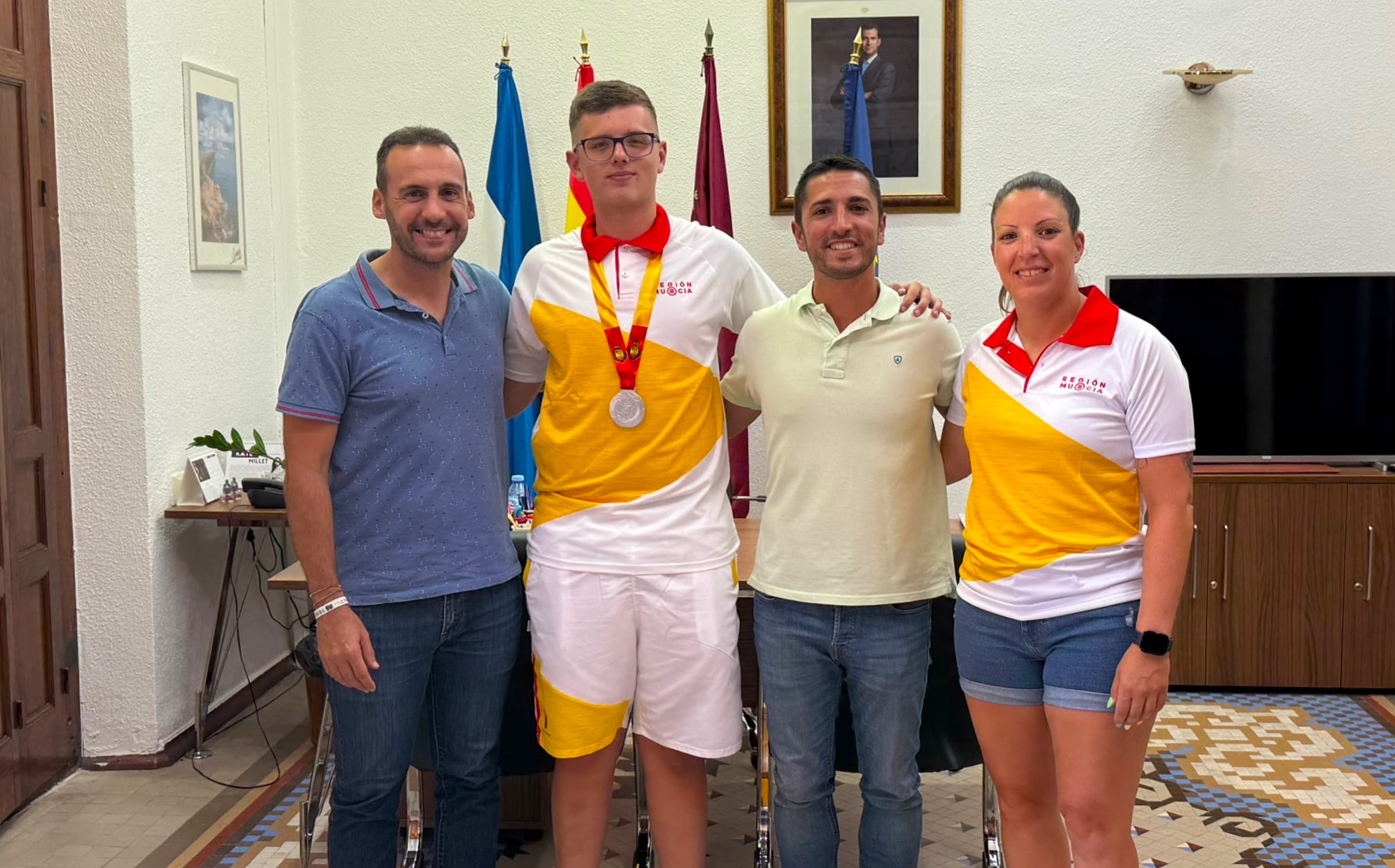 Recepción oficial al jugador aguileño Juan Pedro López Leiva tras proclamarse subcampeón de España de balonmano playa con la selección murciana
