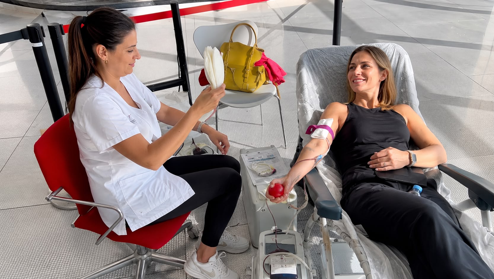 El Centro Regional de Hemodonación traslada las campañas de donación de sangre a los centros de salud Águilas Norte y Sur