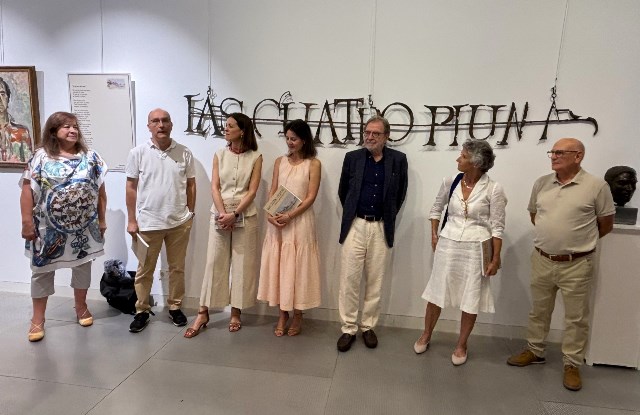 El Auditorio de Águilas acoge la exposición “Las cuatro plumas. Fértil residencia”