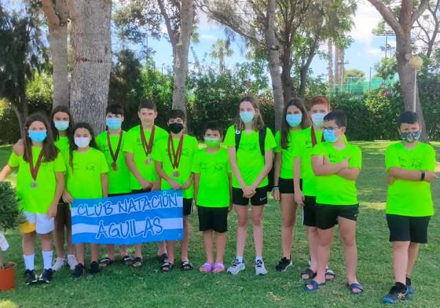 El Club Natación Águilas consigue 15 medallas en el Campeonato Regional Promesas 