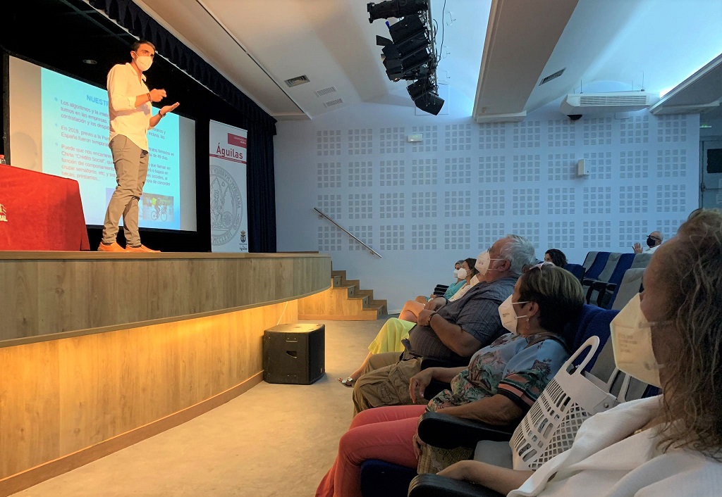 Tras la ponencia de Andrés Escarbajal, mañana martes continúa el Ciclo de Conferencias Mirando al Mar 