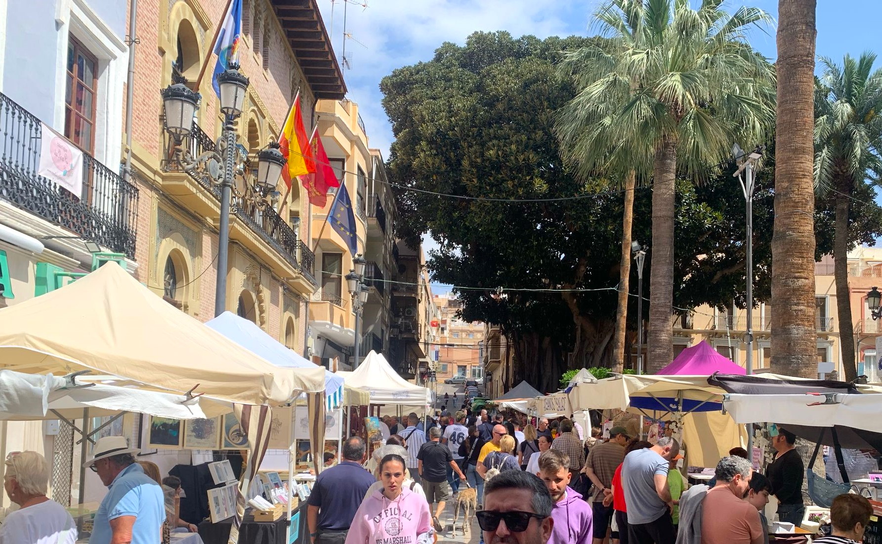 La Glorieta de Águilas acoge una nueva edición del Mercado Tradicional de Productor