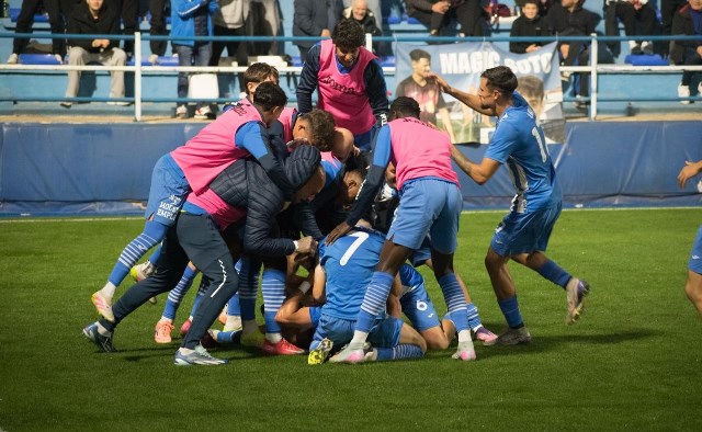 El Águilas gana con autoridad a La Unión y se asegura el liderato dos semanas más, independientemente de lo que haga en Lorca