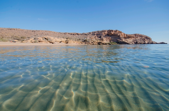 Águilas vuelve a estar a la cabeza de la Región de Murcia en número de Banderas Azules 