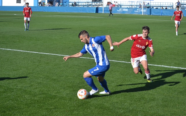 El Águilas suma su 12ª victoria consecutiva tras vencer 4-3 al Imperial en un partidazo en el que Góngora hizo otro doblete