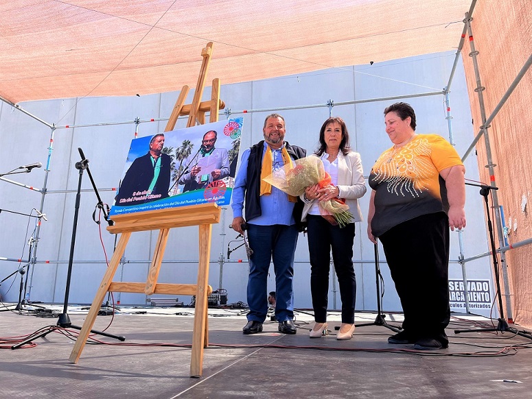 La asociación Pochibo Caló rinde un homenaje póstumo a Tomás Consentino coincidiendo con el Día Internacional del Pueblo Gitano