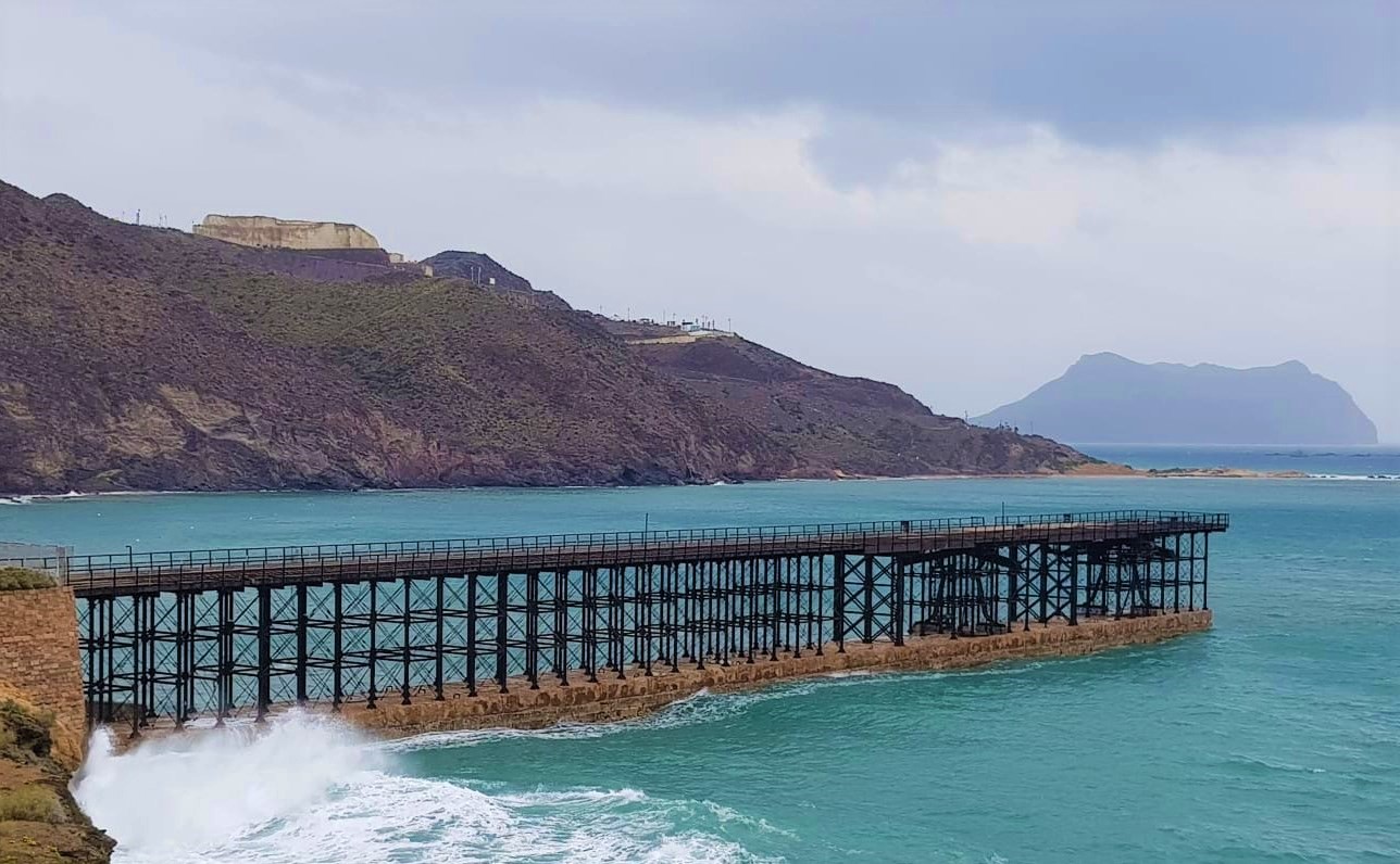 Meteorología advierte de lluvias de hasta 20 litros por metro cuadrado en una hora para el lunes en Águilas