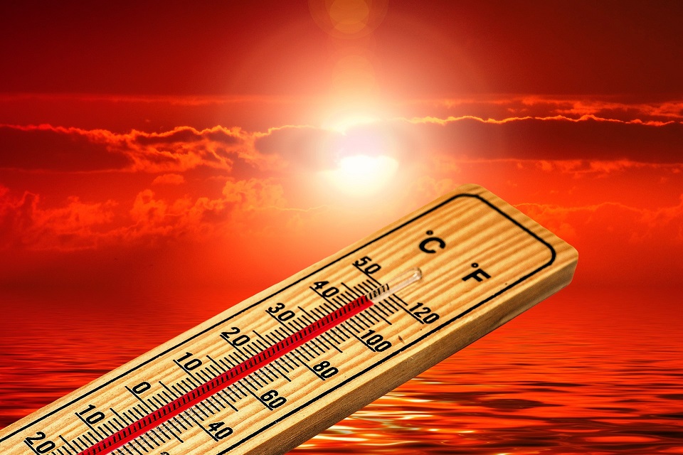 Alerta Roja por temperaturas máximas de 44 grados para mañana domingo en Águilas y otros puntos de la Región  