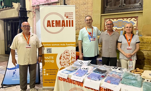 Águilas se moja un año más por la esclerosis