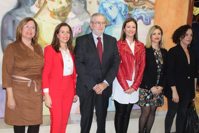 La alcaldesa de Águilas participa en una mesa redonda organizada por la Asamblea Regional sobre mujeres en el poder local