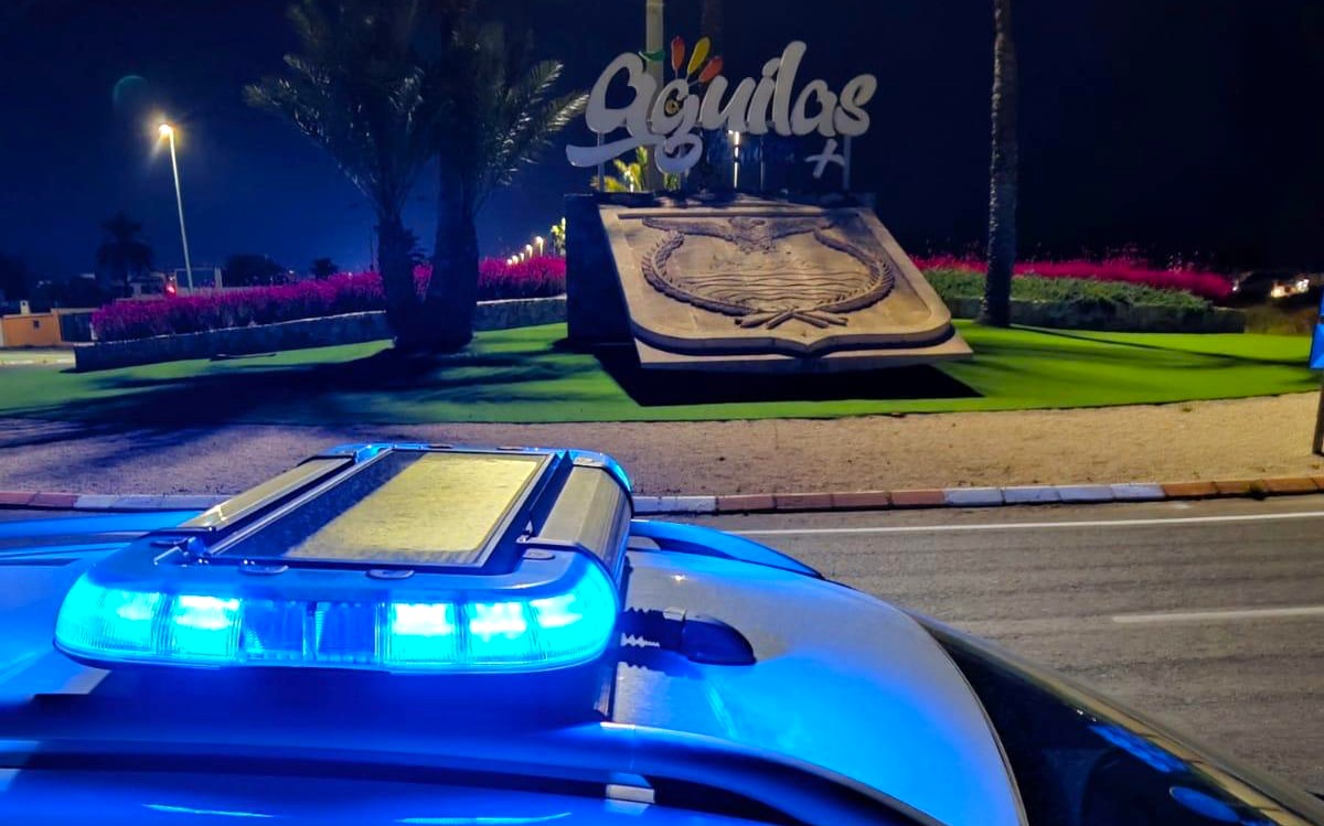 Dispositivo policial con dron en el polígono industrial de Águilas para frenar carreras ilegales de motos