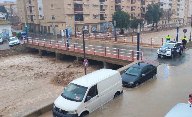 El PP pide una solución para los problemas que sufren los vecinos de la calle El Rubial y alrededores cuando aumenta el caudal de la rambla