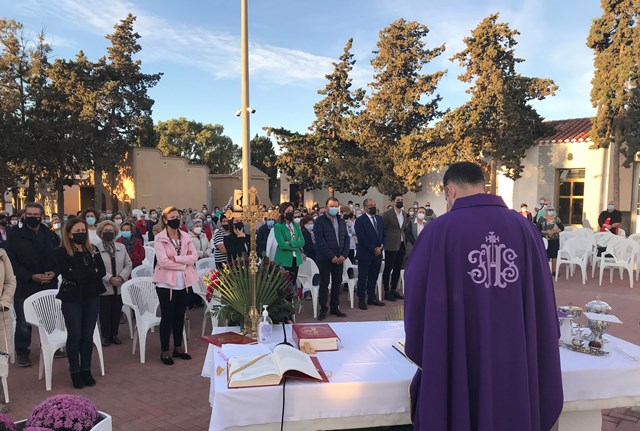  El cementerio de Águilas acoge de nuevo la misa de los Fieles Difuntos 