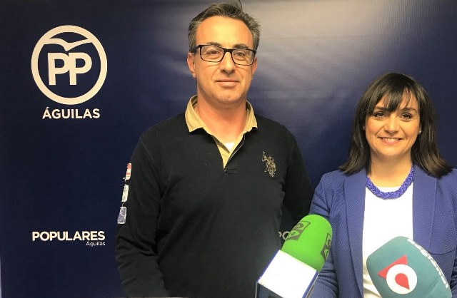 El PP acusa a la alcaldesa de tener más apego al sillón que a miles de vecinos que reclaman que no se cierre la Plaza de Antonio Cortijos