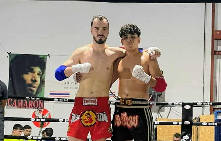 Yousseef Radi, primer aguileño en debutar en categoría profesional de Muay Thai, gana por KO en el primer asalto