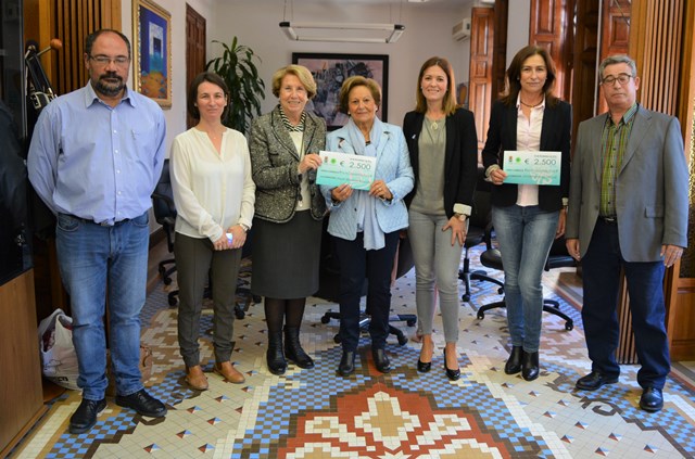 El Ayuntamiento de Águilas realiza dos donaciones de 2.500 euros cada una a Hogar Betania y Cáritas