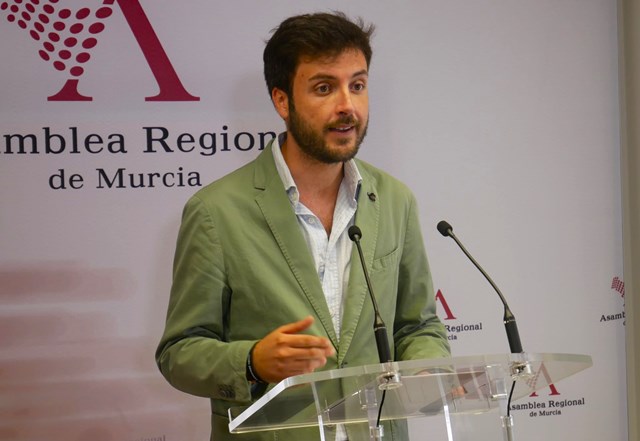 Landáburu ensalza la labor del SEPRONA en Águilas y exige al Gobierno de España “que paralice su proyecto de supresión de agentes en la Región”