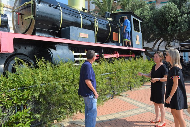 La próxima semana concluyen los trabajos de rehabilitación de la popular “máquina del tren” de Águilas 