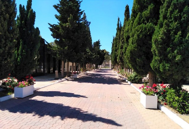 El cementerio de Águilas abrirá mañana sus puertas con aforo limitado y medidas de seguridad obligatorias