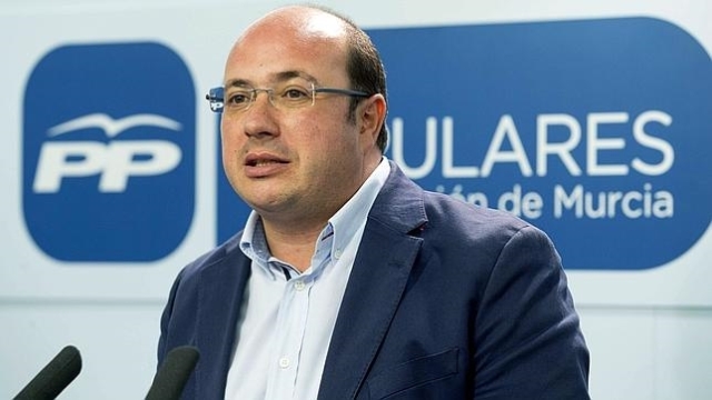 Pedro Antonio Sánchez renuncia a la presidencia del PP y a su acta de diputado en la Asamblea Regional 