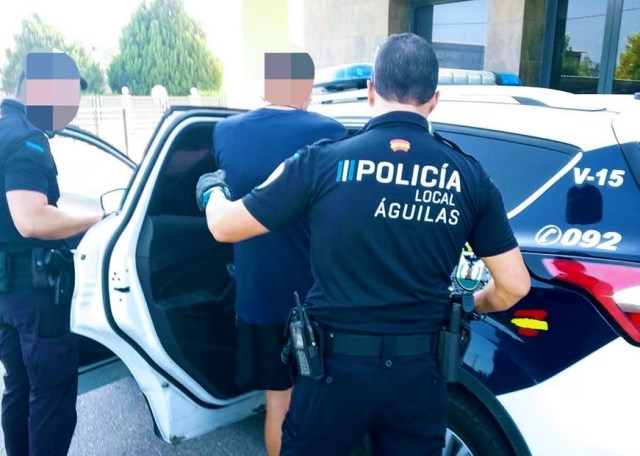 La Policía Local de Águilas detiene a un varón como presunto autor de dos robos con violencia e intimidación