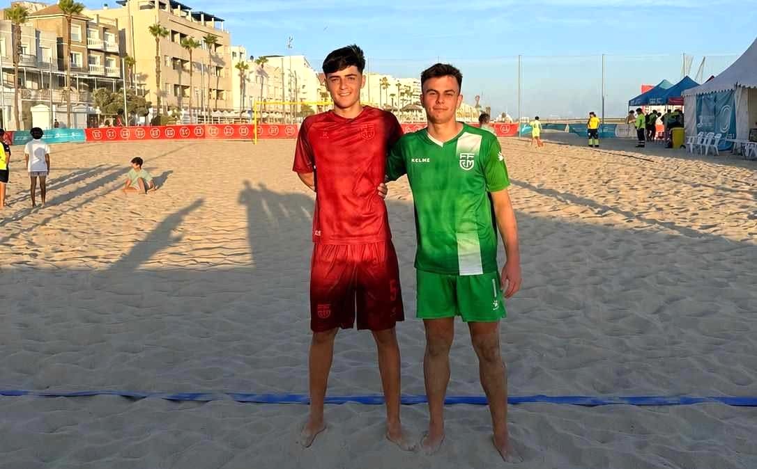 El Ayuntamiento de Águilas felicita a Álvaro Fajardo y Germán García, subcampeones de España de fútbol playa en Cádiz
