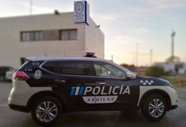 La Policía Local detiene en Águilas a dos personas con órdenes judiciales en vigor