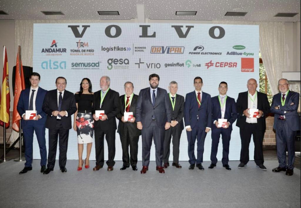 La empresa Viajes Hermanos Martínez recibe el Premio del Transporte 2022 de la Froet