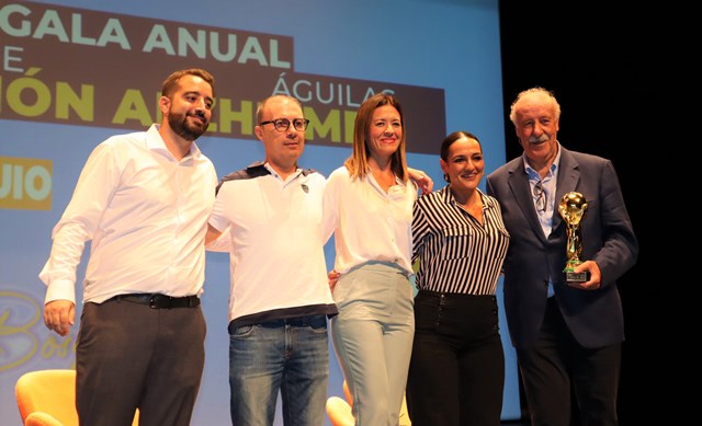 Vicente del Bosque participa en la Gala Anual de la Asociación Alzheimer Águilas