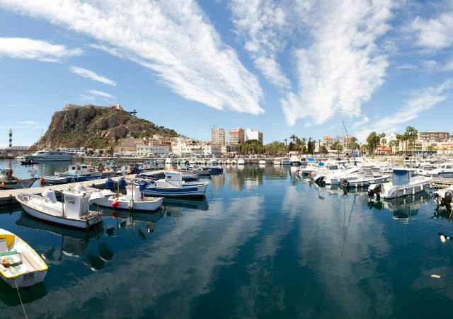 40.000 euros a las cofradías de pescadores para la recogida de residuos, protección y recuperación de la biodiversidad marina