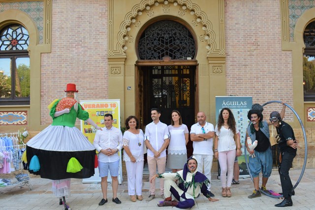 La Noche Blanca del Comercio Local se consolida como un exitoso evento del verano aguileño