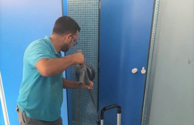  Trabajos de limpieza y desinfección en las instalaciones del Patronato Deportivo Municipal de Águilas 