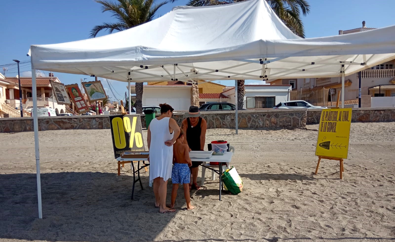 La Comunidad programa actuaciones de información y educación ambiental en varias playas de Águilas