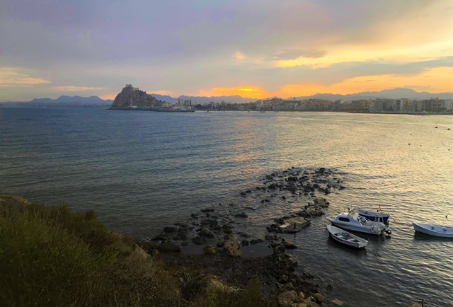 Meteorología alerta de vientos, fenómenos costeros y lluvia para los próximos días en Águilas 