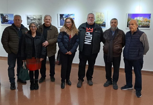 La Casa de la Cultura de Águilas acoge una exposición fotográfica de la Asociación José Matrán