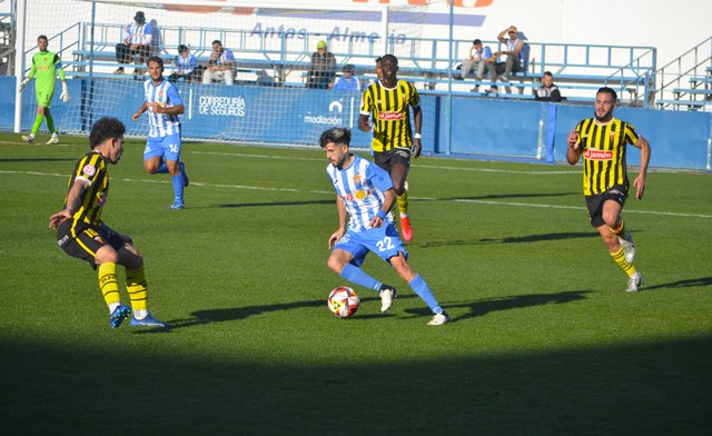 El Águilas pierde en el 91’ un partido en el que fue mejor que su rival, pese a jugar con diez toda la segunda parte