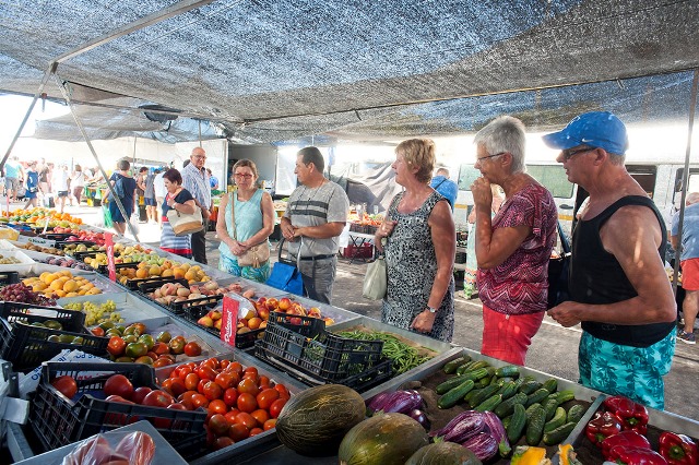  El mercado semanal de Águilas reabre sus puertas el sábado con estrictas medidas de control y seguridad  