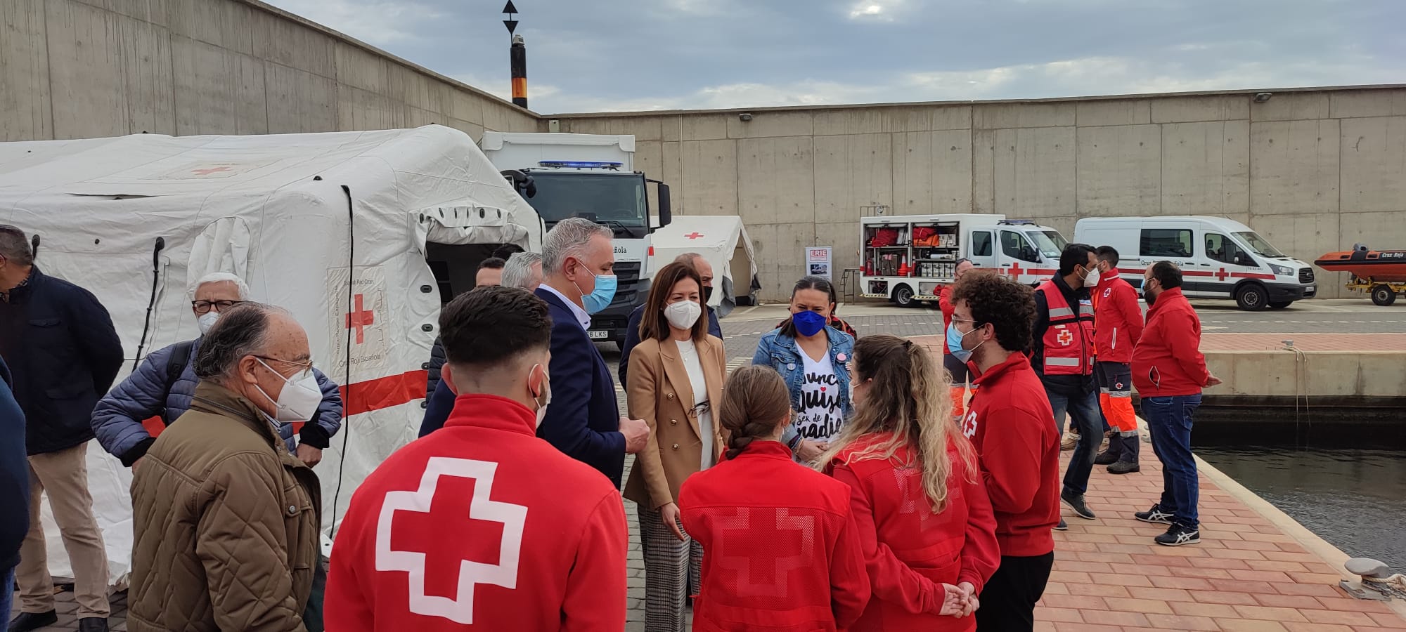 Cruz Roja Águilas adquiere una nueva ambulancia de Soporte Vital Básico -  