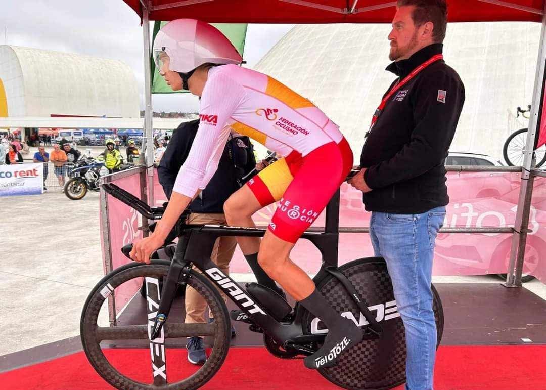 El ciclista aguileño Luis Alberto Lajarín Rojas representa a la Región de Murcia en el Campeonato de España Sub-23