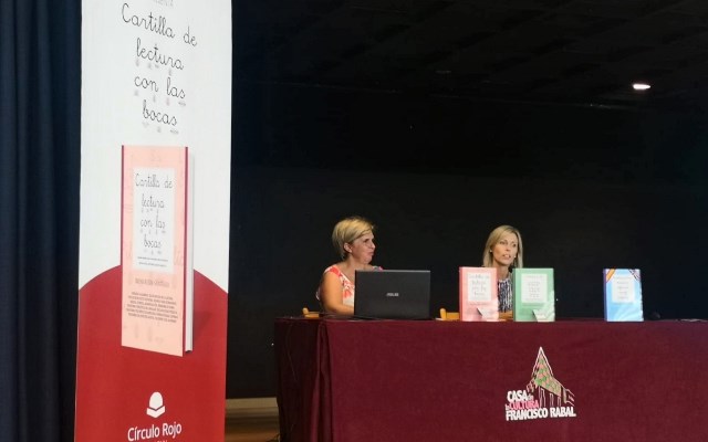 Irene Rejón presenta en la Casa de Cultura de Águilas “Cartilla de lectura con las bocas” 