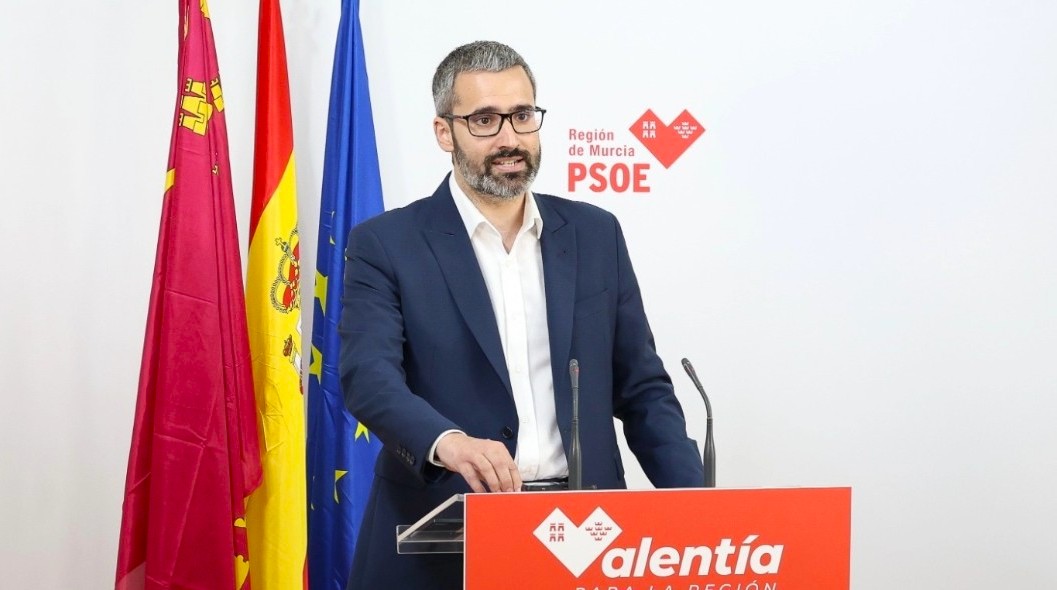 Francisco Lucas anuncia que el Ministerio sacará a licitación el anteproyecto de dos nuevas desaladoras, una de ellas en Águilas