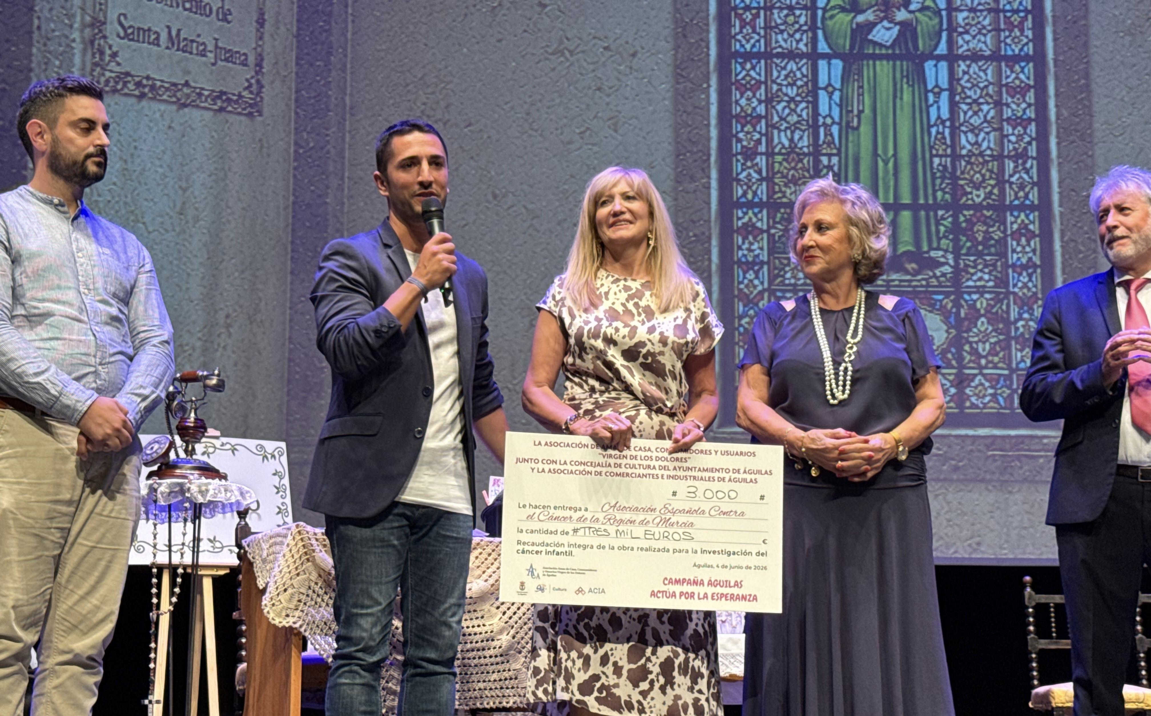 La Asociación de Amas de Casa dona 3.000 euros a la investigación del cáncer infantil