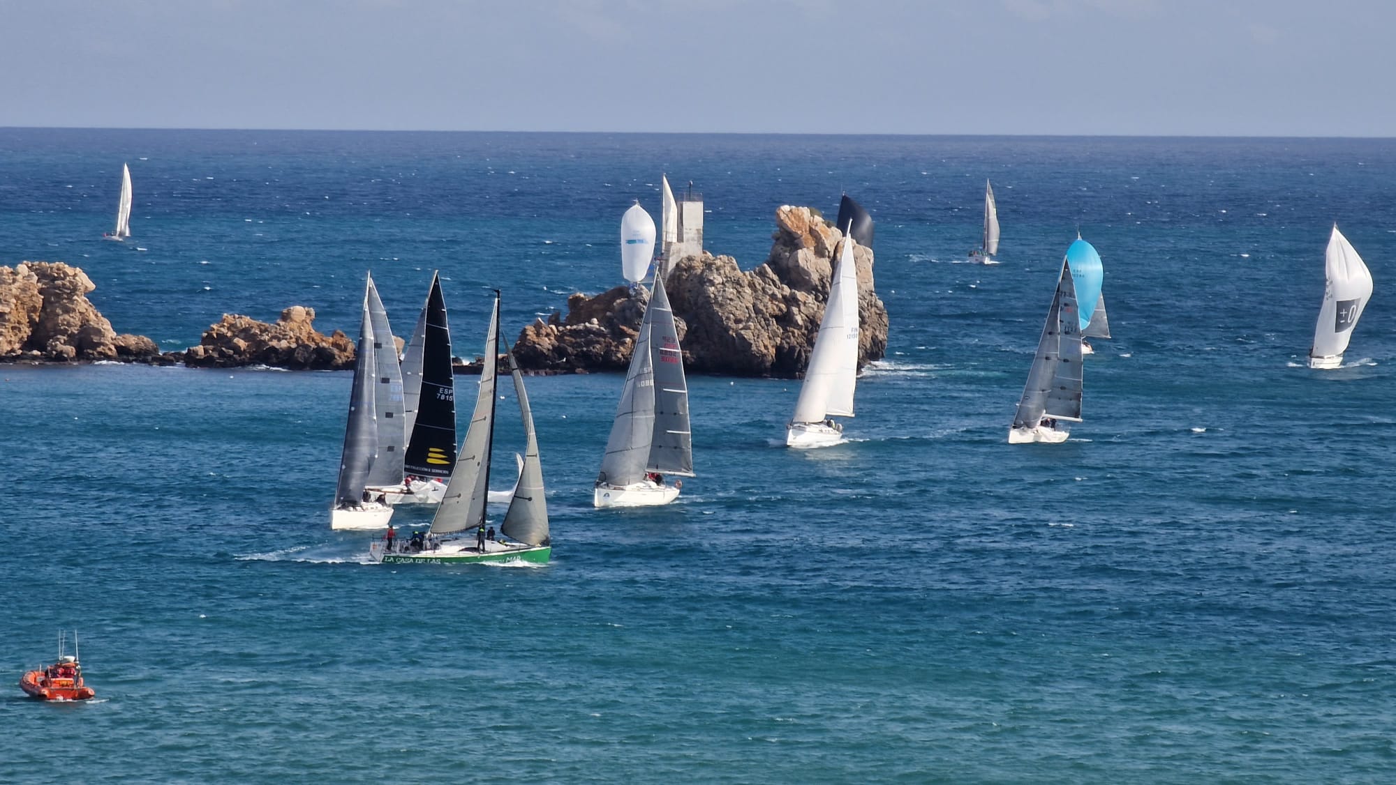 La XXI Regata de Carnaval – X Trofeo Estrella de Levante - ofrece todo un espectáculo en Águilas