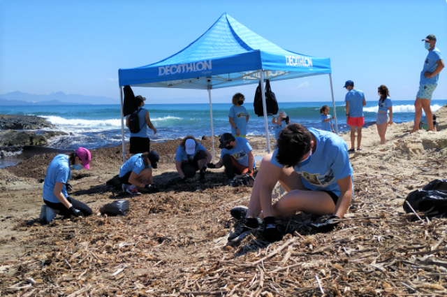 Decathlon anima a inscribirse en la Jornada de Voluntariado Medioambiental que desarrollará el 5 de junio en Águilas