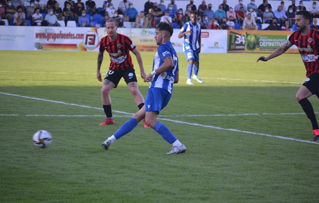 El Águilas F.C. empata a cero ante el Club Atlético Pulpileño 